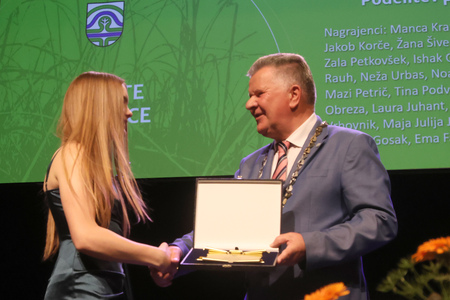 ZLATA PETICA 133 FOTO LJUBO VUKELIČ